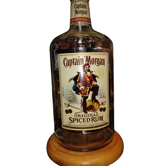 Captain Morgan Tan Table Lamp - Picture 3 of 3